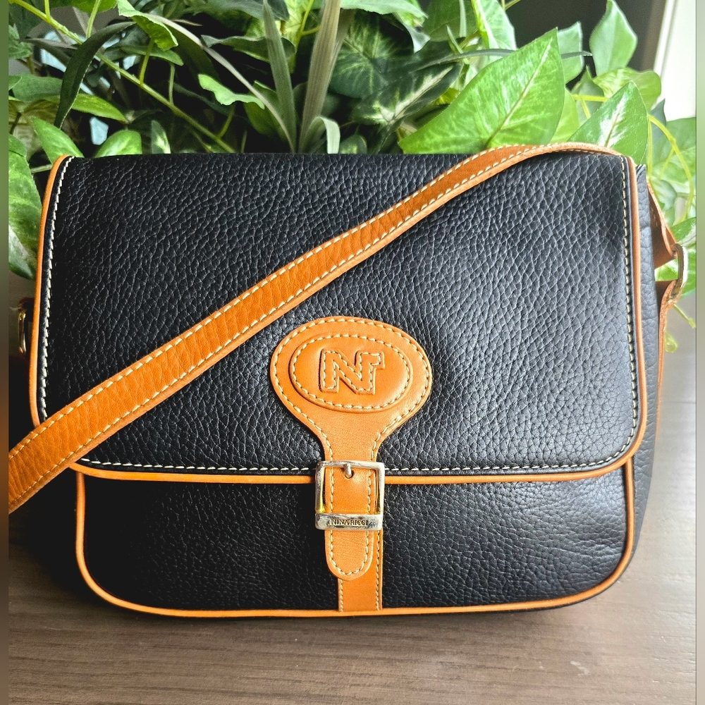 🇺🇲 Nina Ricci Vintage Black And Tan Leather Crossbody Bag